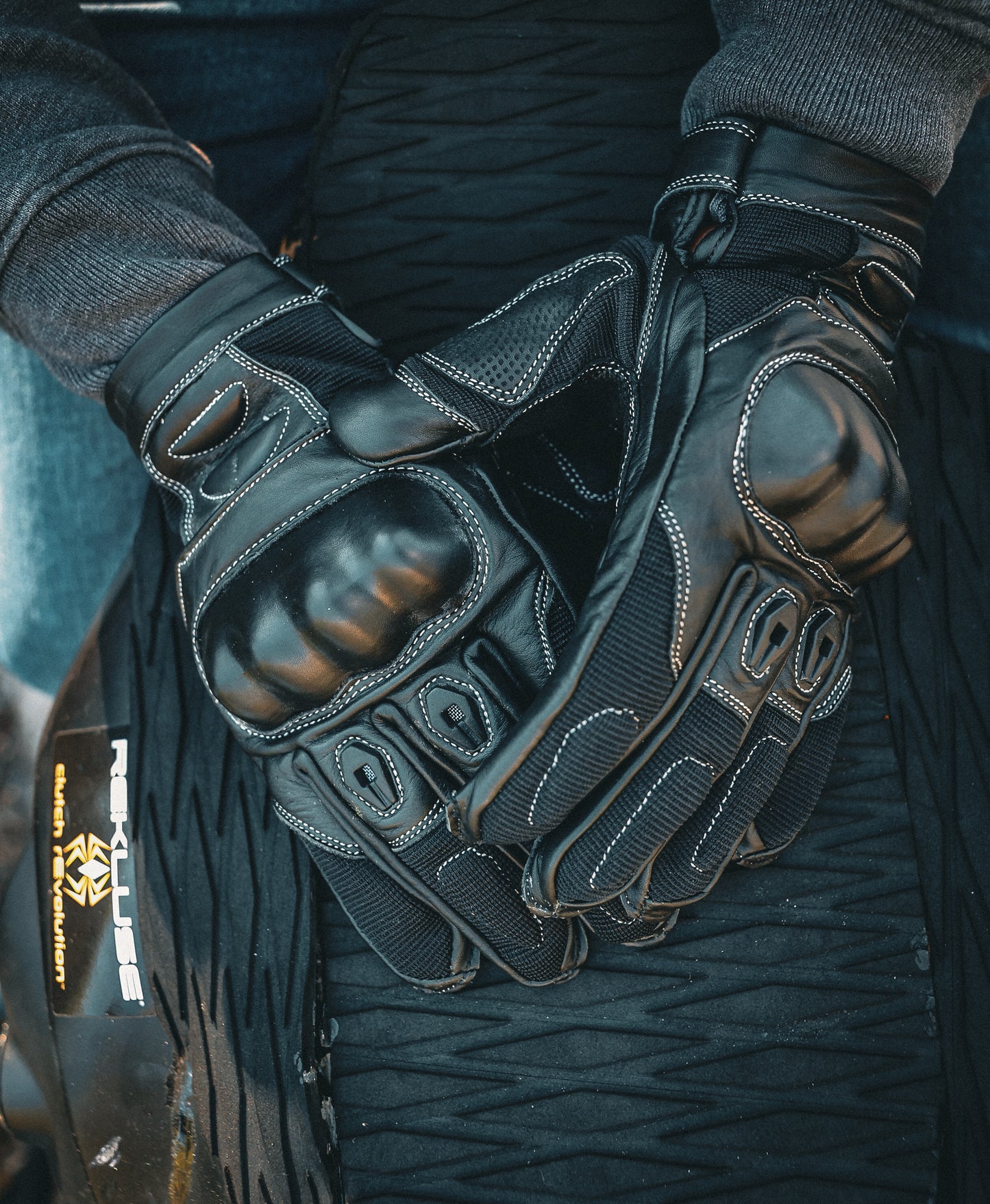 Crafted from durable cowhide leather, they offer enhanced abrasion resistance. Featuring touch technology on the fingertips and adjustable wrist closures, these gloves provide comfort and functionality for various activities