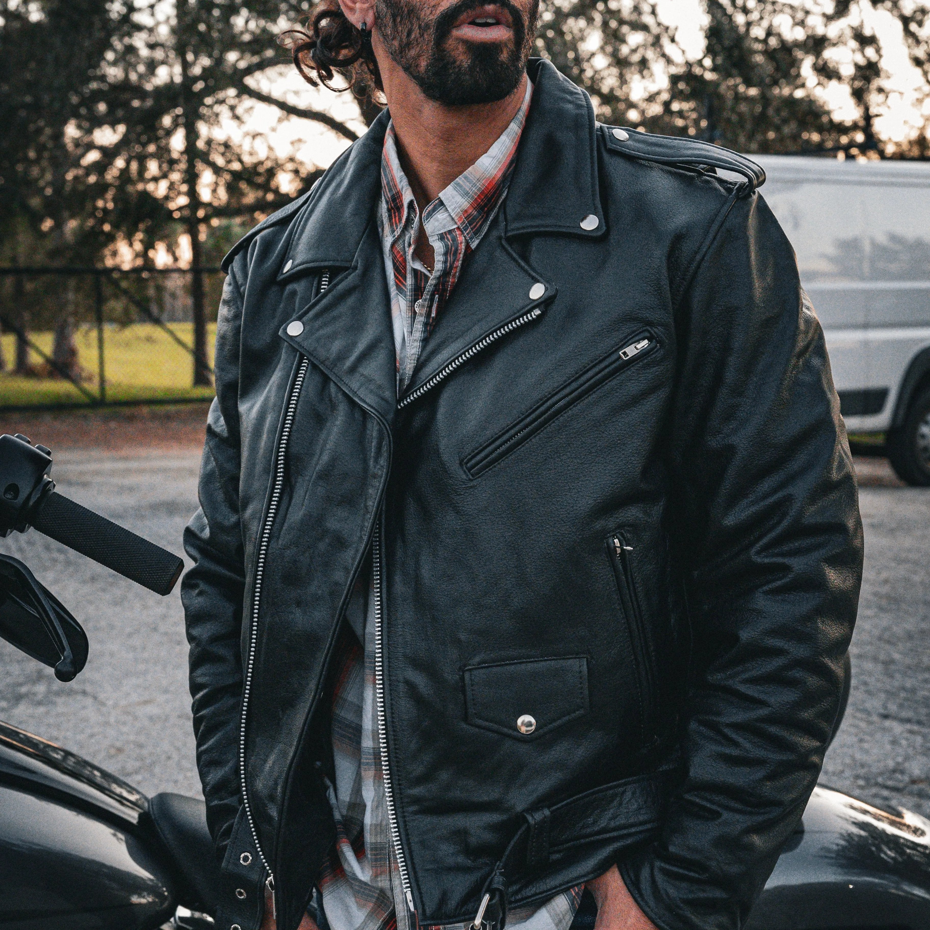 Expertly crafted from rich, full-grain buffalo leather, this jacket offers a luxurious feel and impressive durability. Designed for versatility and functionality, it features multiple pockets for secure storage, including two concealed carry pockets for discreet protection