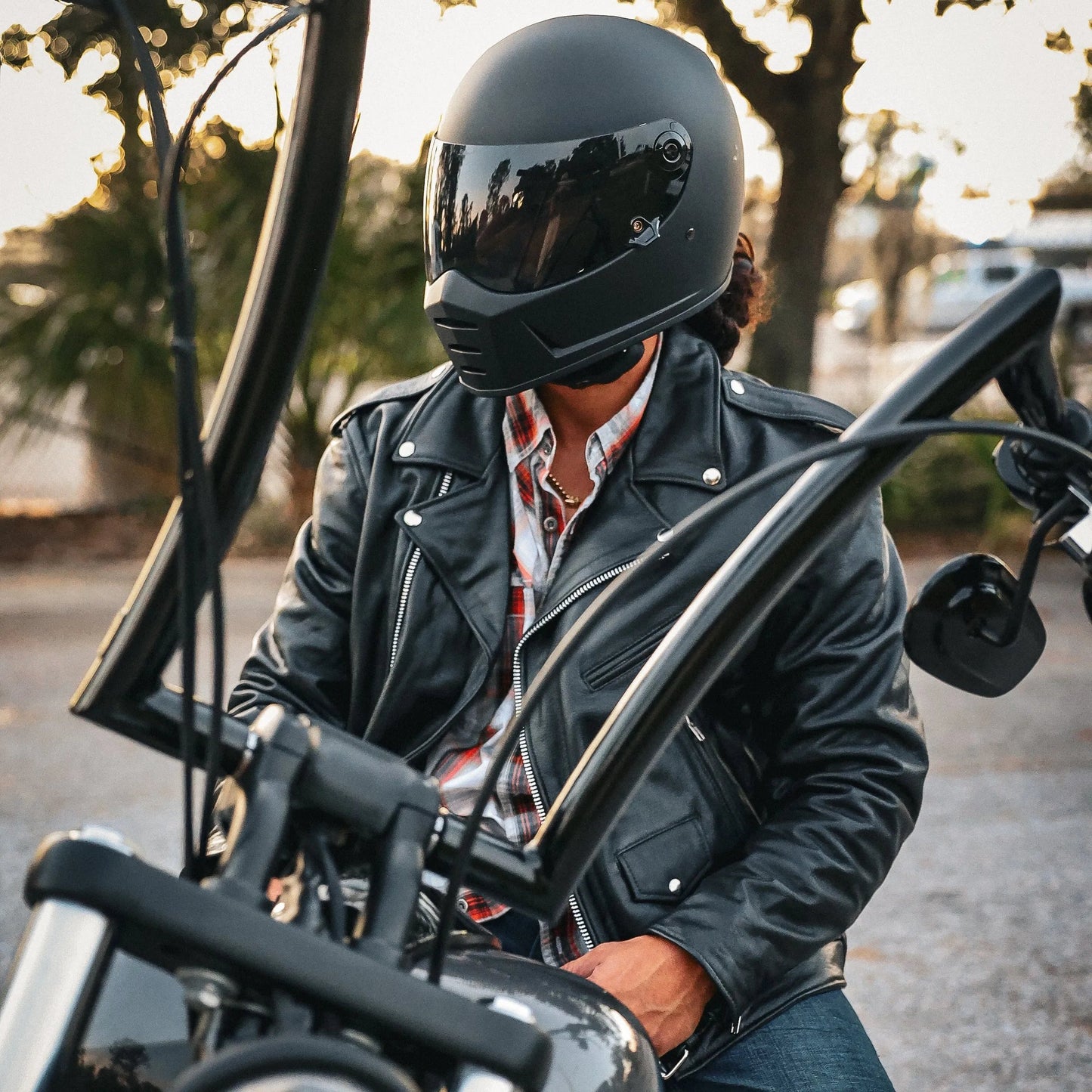 Expertly crafted from rich, full-grain buffalo leather, this jacket offers a luxurious feel and impressive durability. Designed for versatility and functionality, it features multiple pockets for secure storage, including two concealed carry pockets for discreet protection