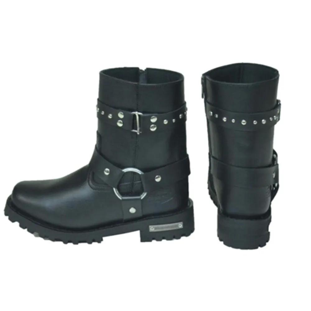 These motorcycle leather boots are crafted for the discerning rider who demands both style and functionality. Built to withstand the rigors of the open road while providing unparalleled comfort, they are a testament to quality craftsmanship and modern design.