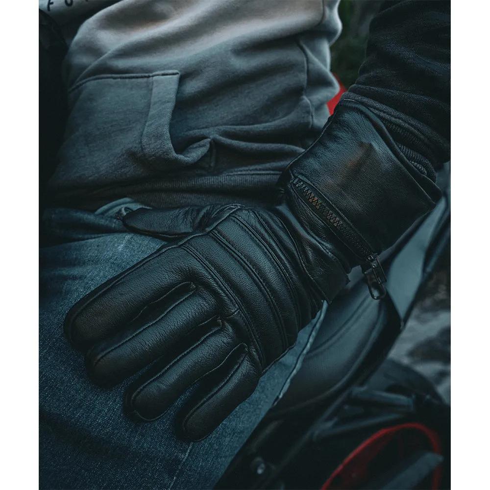 Crafted from premium cowhide leather, they feature a full gauntlet design for extended coverage.