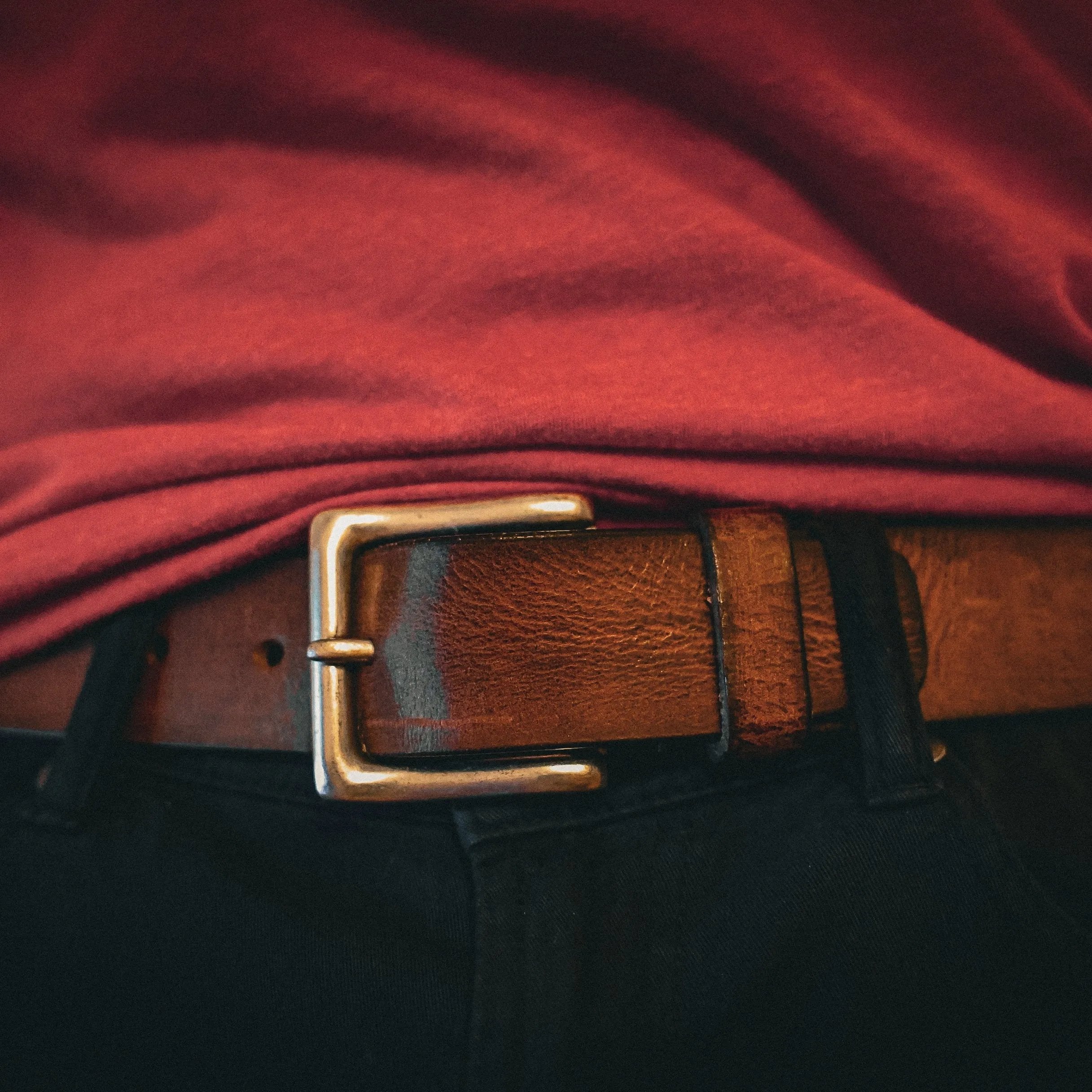 Elevate your wardrobe with our Premium Leather Belt, crafted from the finest full-grain leather for unparalleled durability and sophistication.