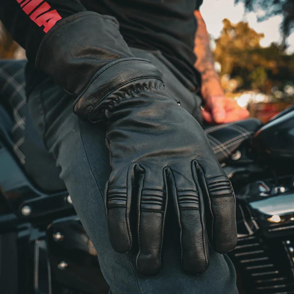 Crafted from premium cowhide leather, they feature a full gauntlet design for extended coverage.
