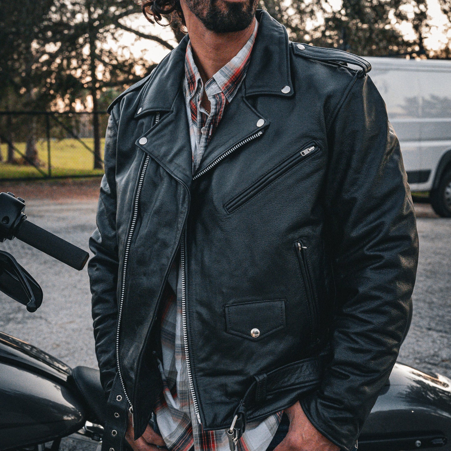  Expertly crafted from rich, full-grain buffalo leather, this jacket offers a luxurious feel and impressive durability. Designed for versatility and functionality, it features multiple pockets for secure storage, including two concealed carry pockets for discreet protection. 