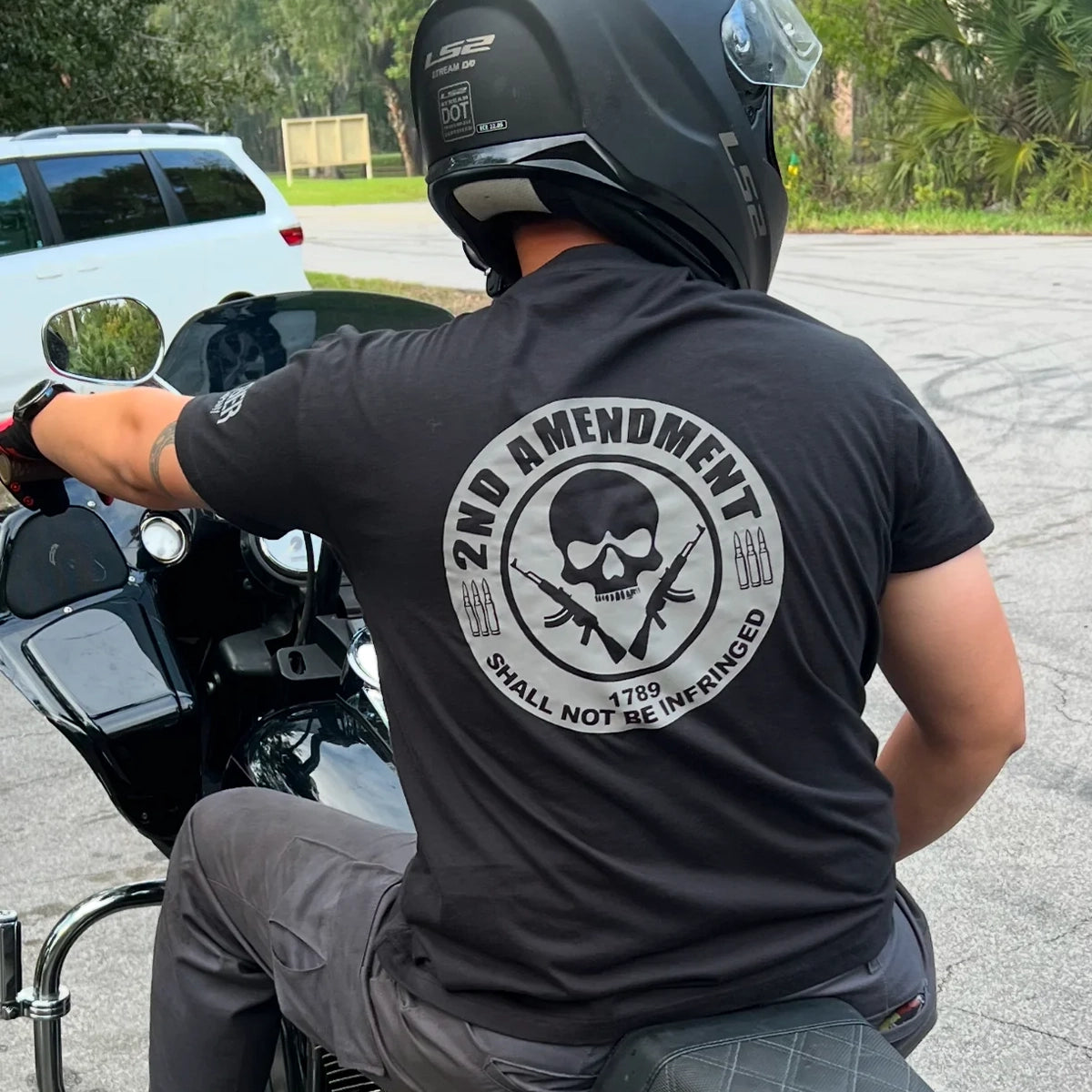 Men's 2nd Amendment Skull Badge T-Shirt