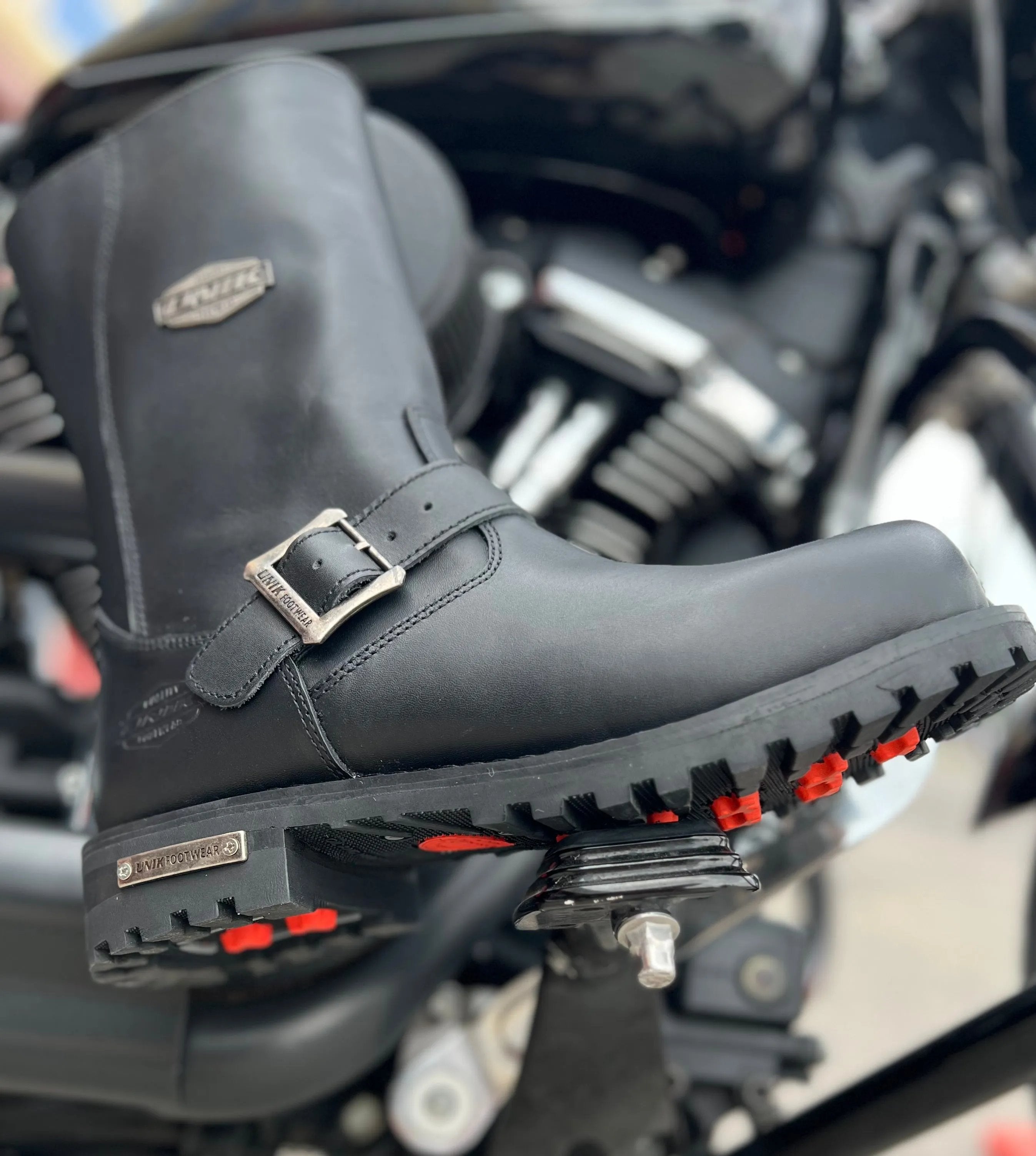 10001.00 - Mens Motorcycle Biker Leather Boots - Unik International Inc