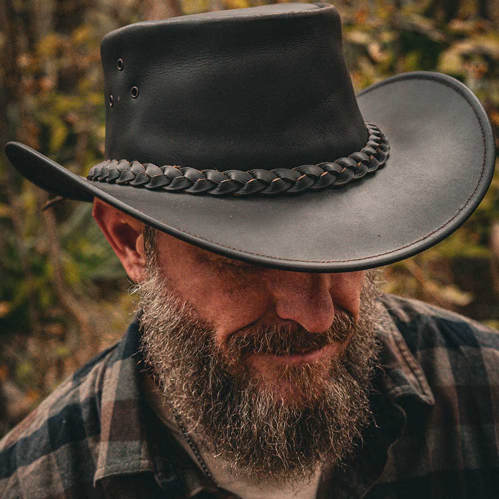 Embrace rugged elegance with the Men's Premium Cowhide Leather Cowboy Hat, designed to combine classic Western style with modern craftsmanship.