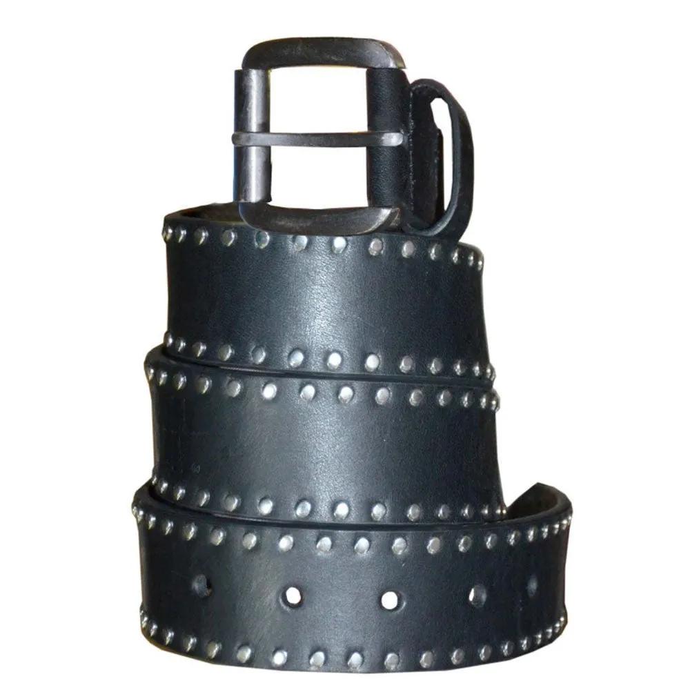 Men’s premium black leather belt with a polished metal buckle and smooth finish, designed for a versatile and sophisticated look