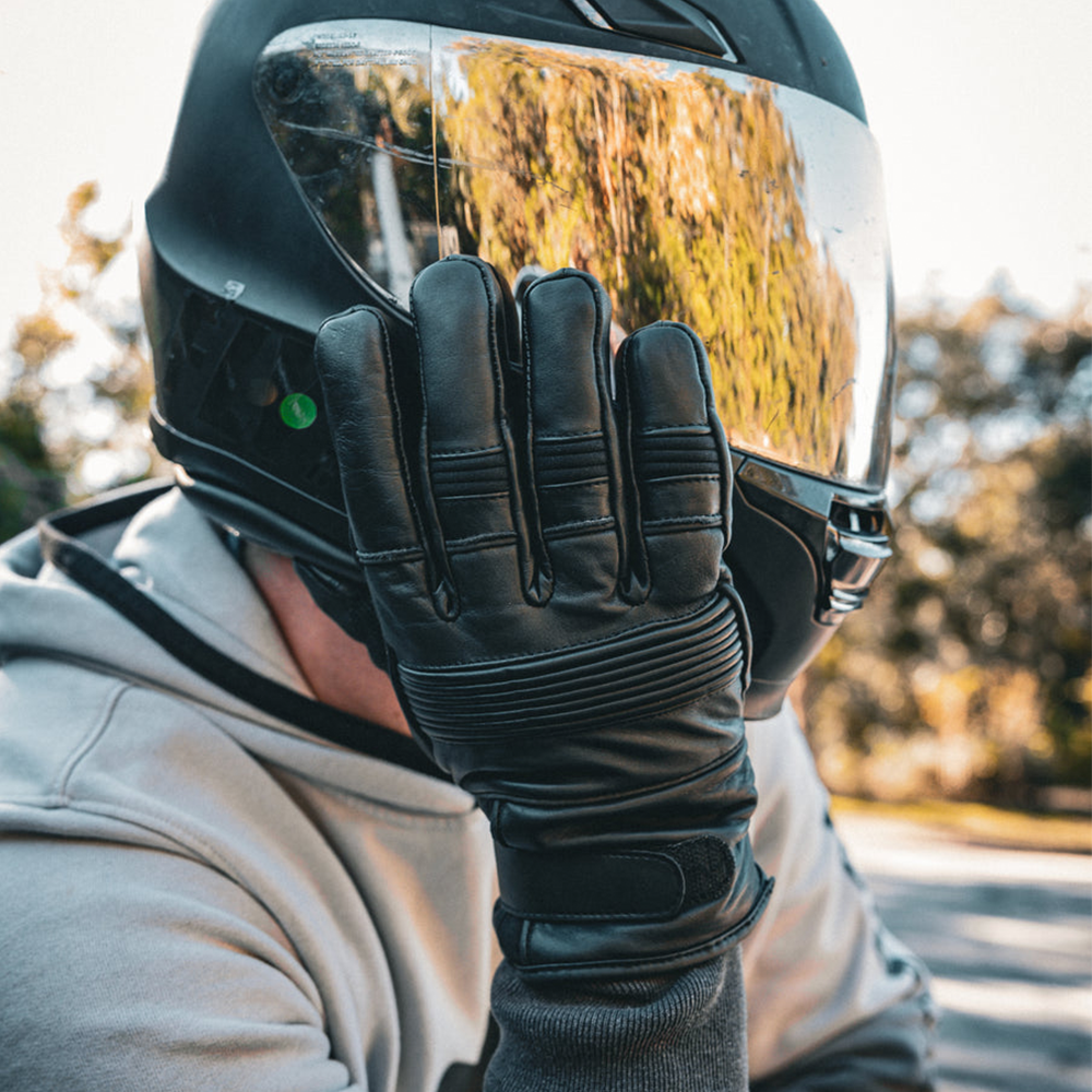 Crafted from durable cowhide leather, they offer enhanced abrasion resistance. Featuring adjustable wrist closures, these gloves provide comfort and functionality for various activities.