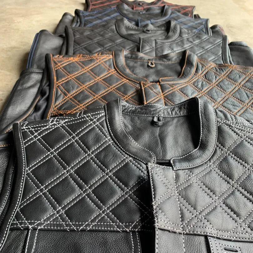 The Men's Diamond Stitch Club Vest by Unik Premium combines sophisticated design with practical features.